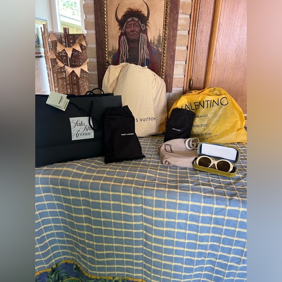 My show listing. - Picture 5 of 7